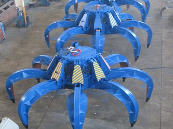 廢鋼用什么抓斗作業(yè)?浩鑫起重機械為您解答！